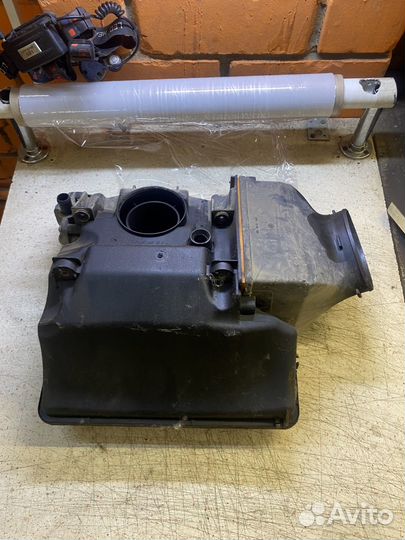 Корпус воздушного фильтра на nissan almera g15