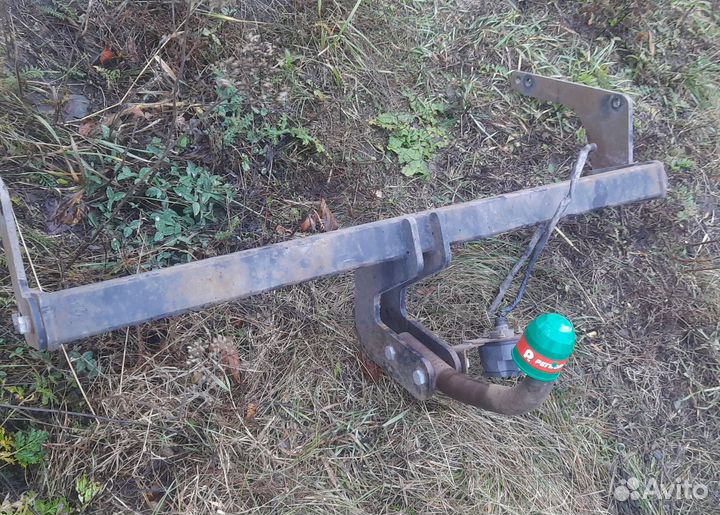 Фаркоп на renault duster