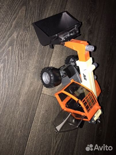 Игрушки машинки роботы пакетом