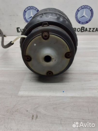Пневмобаллон задний правый Mercedes W211