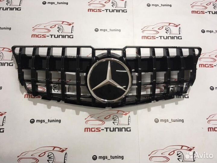Решетка GLK 08-12 GT Black Дистроник + AMG