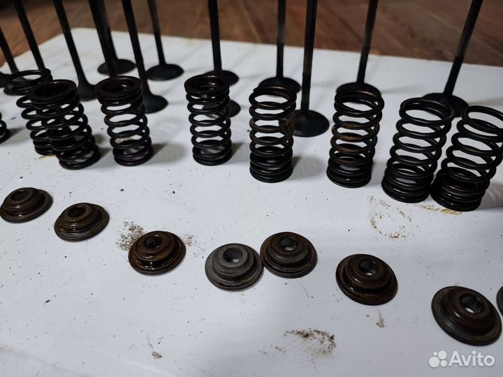 Клапан выпускной впускной Nissan MR20DE