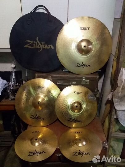 Пэды, стойки, тарелки, педали для барабанов