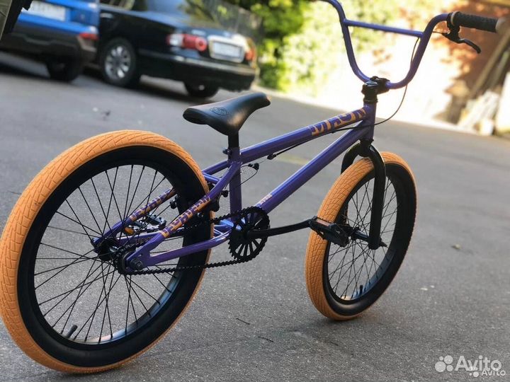 Трюковой велосипед BMX