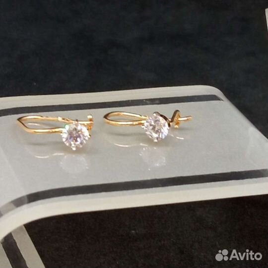 Золотые серьги