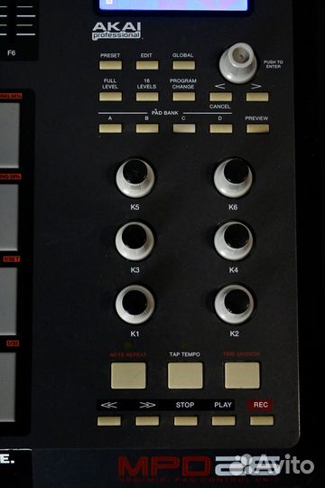 Akai MPD26 – идеален midi-контроллер для битмейкин