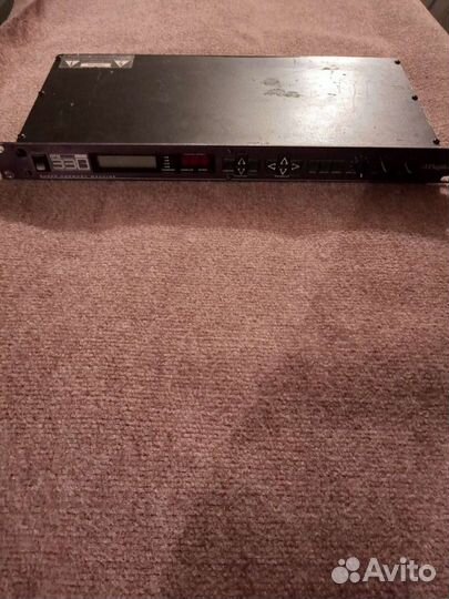 DigiTech lips 33 B super harmony machine