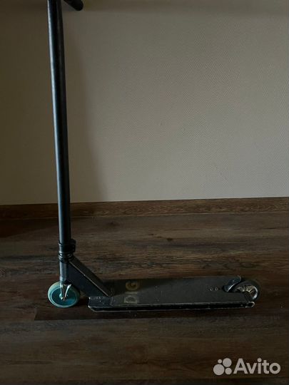 Продам трюковой самокат,кастом