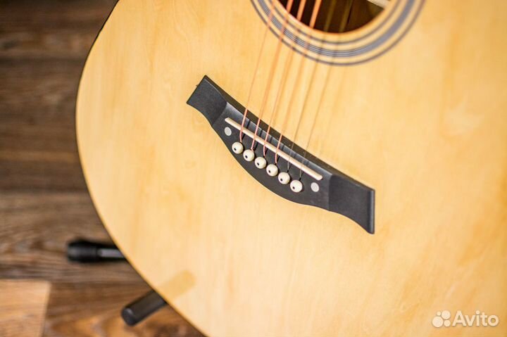 Акустическая гитара Belucci + Аксессуары