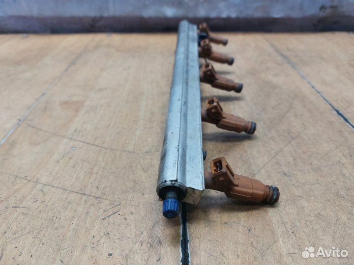 Топливная рампа Volvo V70 B5204T5 2004