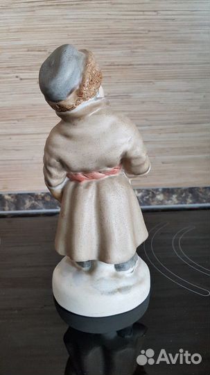 Статуэтка Мужичок с ноготок