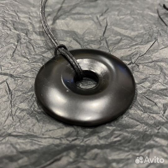 Донат кулон из шунгита