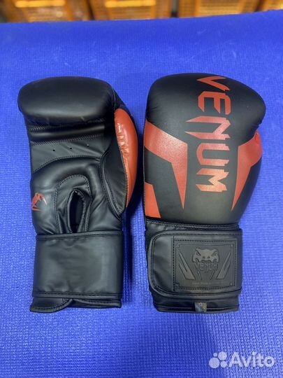 Боксерские перчатки Venum PU (12oz)