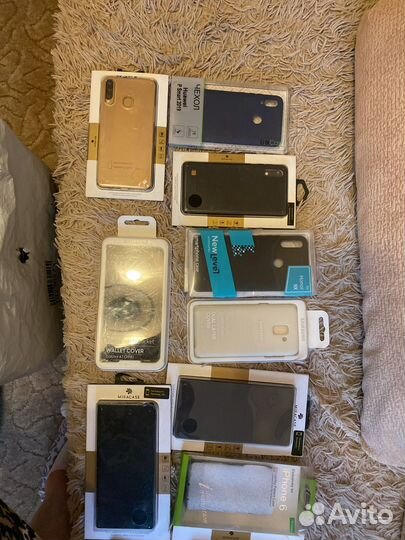 Чехлы на телефоны