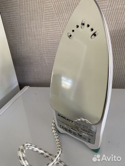 Утюг дорожный с пароувлажнителем