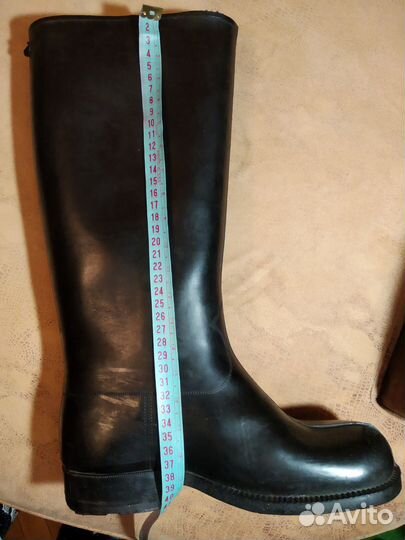 Резиновые сапоги