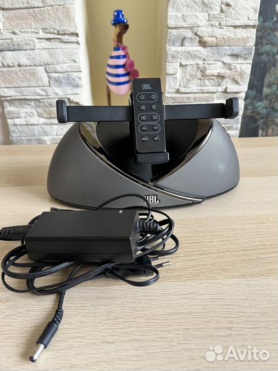 Музцентр докстанция JBL OnBeat Air