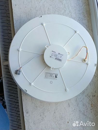 Светильник потолочный светодиодный