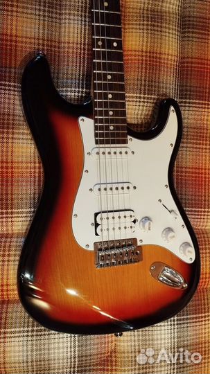 Электрогитара Cruzer ST-200/3TS, Sunburst