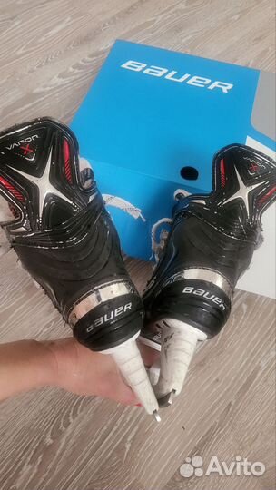 Коньки хоккейные