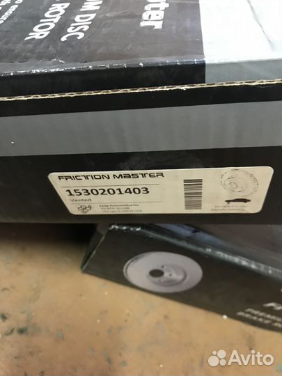 1530201403 Jeep Grand Cherokee IV; Dodge Durango I