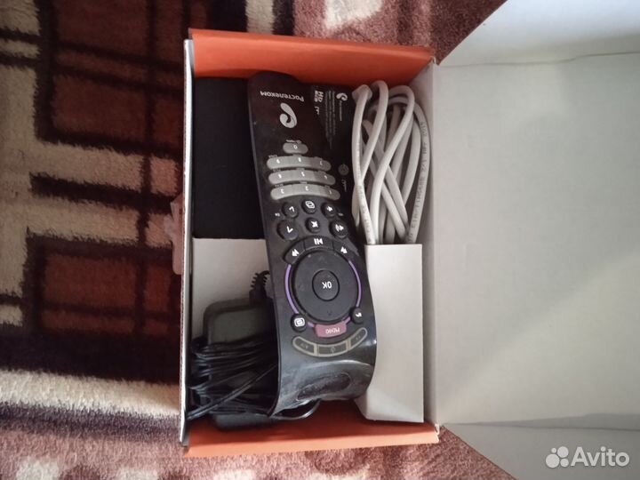 Телевизионная приставка switron-iptv-1500