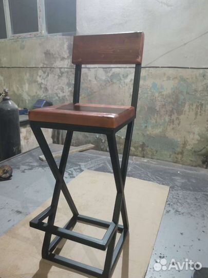Стул барный