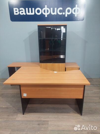 Комплект офисной мебели стол шкаф тумба ольха черн