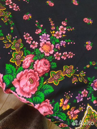 Платок СССР шерстяной Павлопасадский