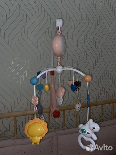 Мобиль на кроватку с проектором