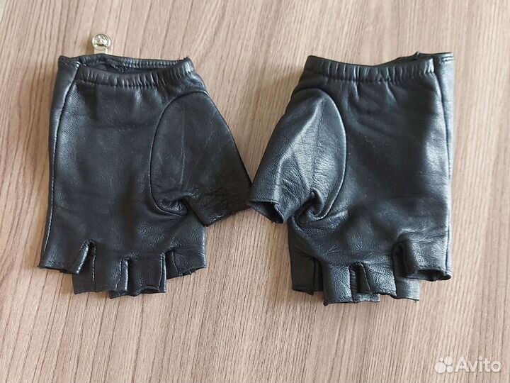 Перчатки без пальцев женские гловелетты. Нат. Кожа