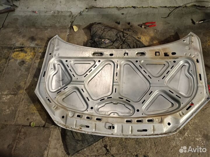 Капот LADA granta