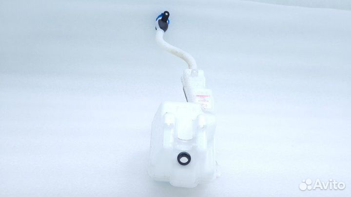 Б/У Бачок омывателя Состояние отличное, оригинал