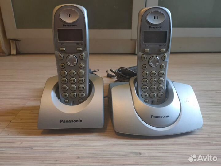 Беспроводной телефон panasonic