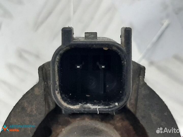 Насос топливный Ford C-Max 2 2011 1724334