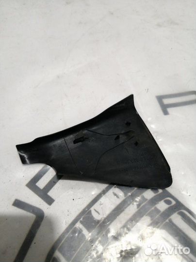Накладка двери задней правой Volkswagen Touareg 7
