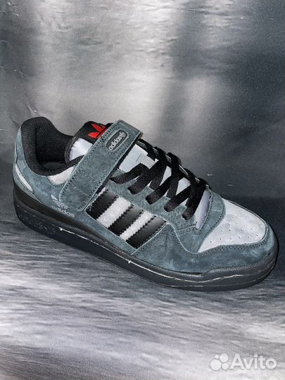 Кроссовки adidas