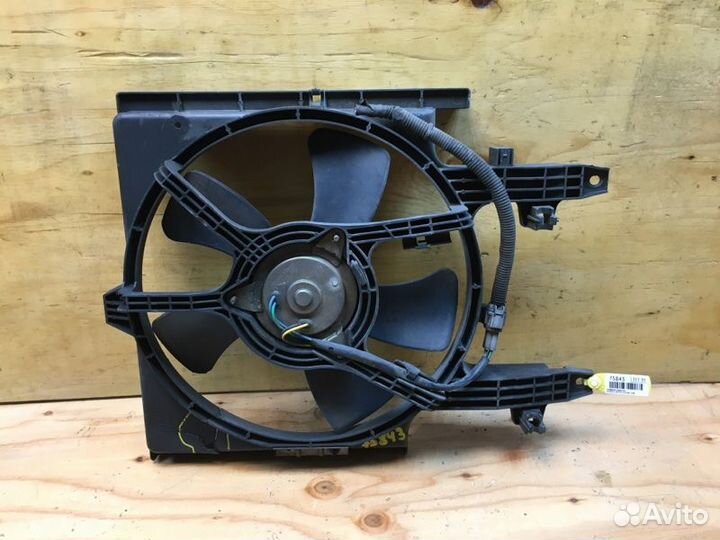 Диффузор радиатора Nissan Cube Z10 CG13DE 1998