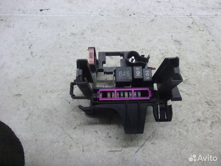 Блок реле audi A6 C7,4G 2011