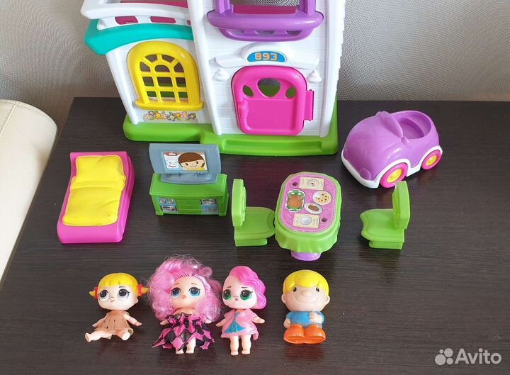 Кукольный домик и Тележка с мороженым