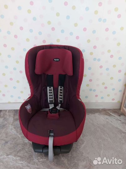Автокресло britax romer 9-18 кг в отличном сост