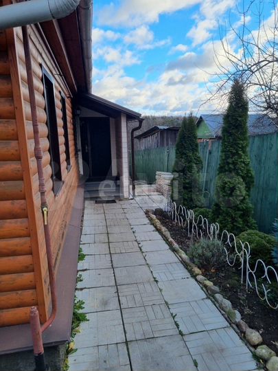 Дом 100,8 м² на участке 4,7 сот.