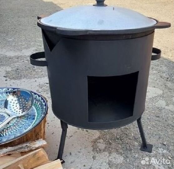 Казан чугунный с печкой