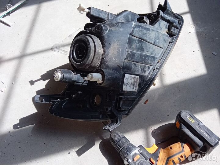 Фара левая LADA granta