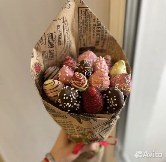 Клубника в шоколаде букеты