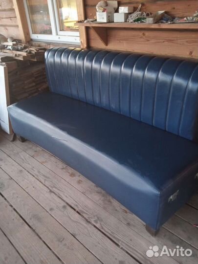 Офисный кожаный диван бу