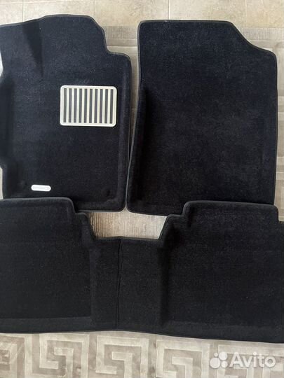 Автомобильные коврики/ ворсовые на Toyota Camry