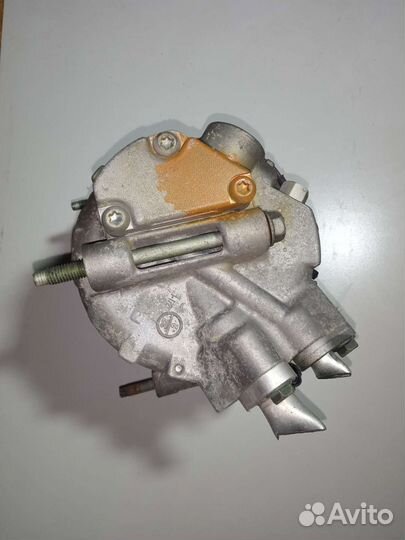 Компрессор кондиционера Nissan X-trail Renault