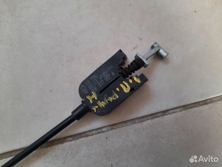 Трос замка задней двери наружная ручка