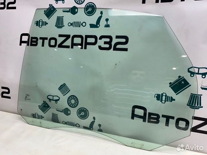 Стекло заднее левое Ford Focus седан qqdb 2010